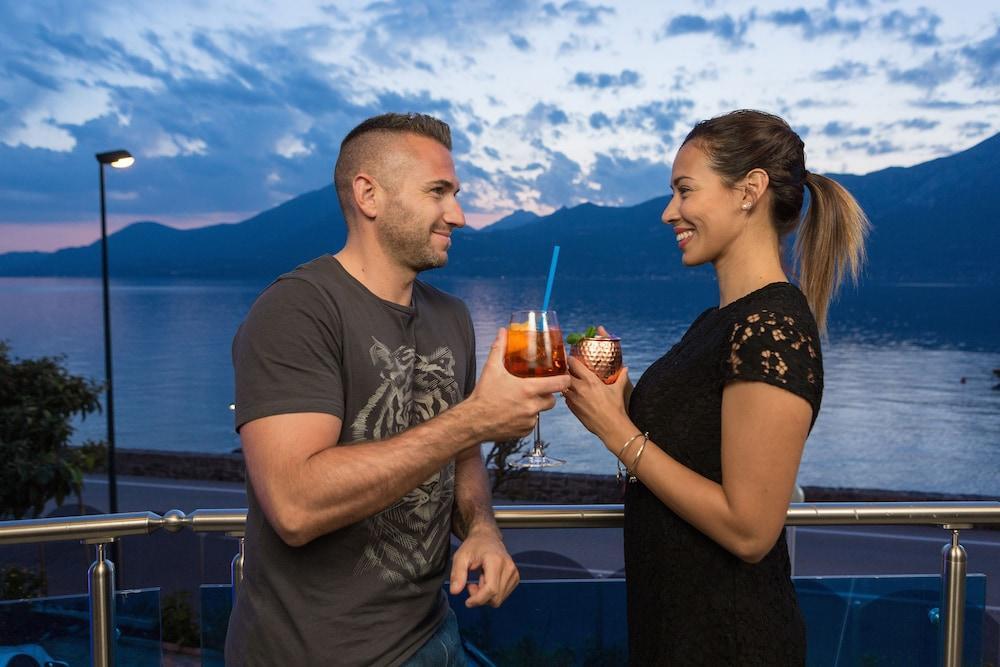 Hotel Caribe - Garda Lake Collection เบรนโซเน ซูล การ์ดา ภายนอก รูปภาพ