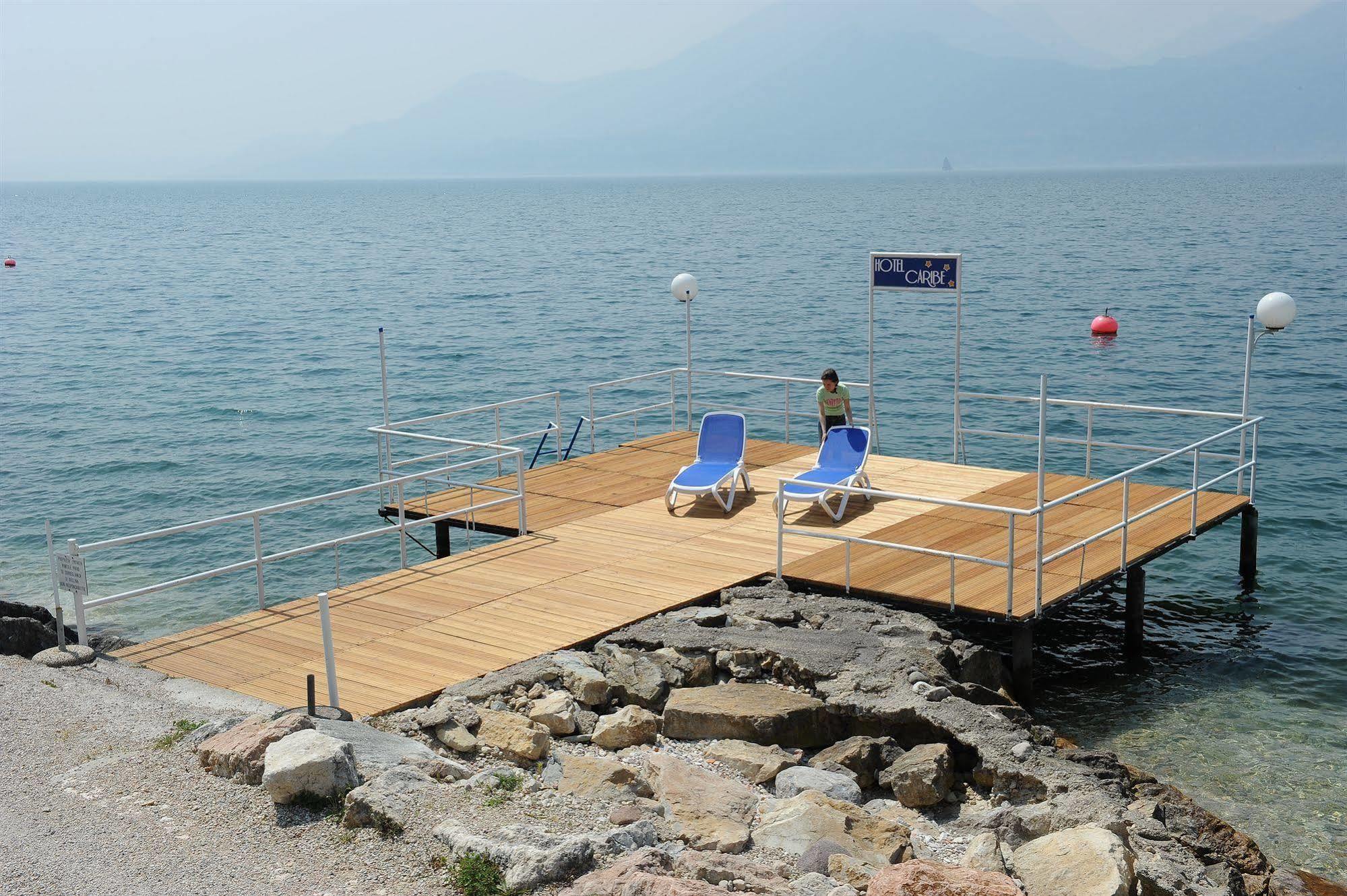 Hotel Caribe - Garda Lake Collection เบรนโซเน ซูล การ์ดา ภายนอก รูปภาพ